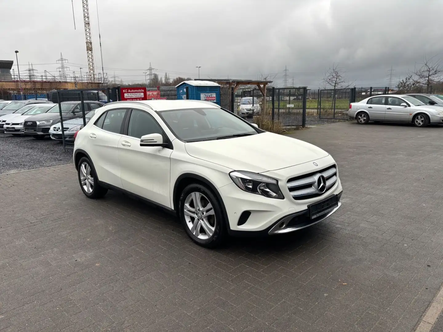 Mercedes-Benz GLA 220 GLA GLA 220 CDI / d 4Matic Weiß - 1