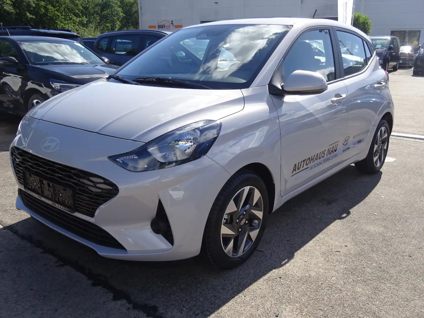 Hyundai i10 1.2 Trend inkl. Big Deal! Grau - 2