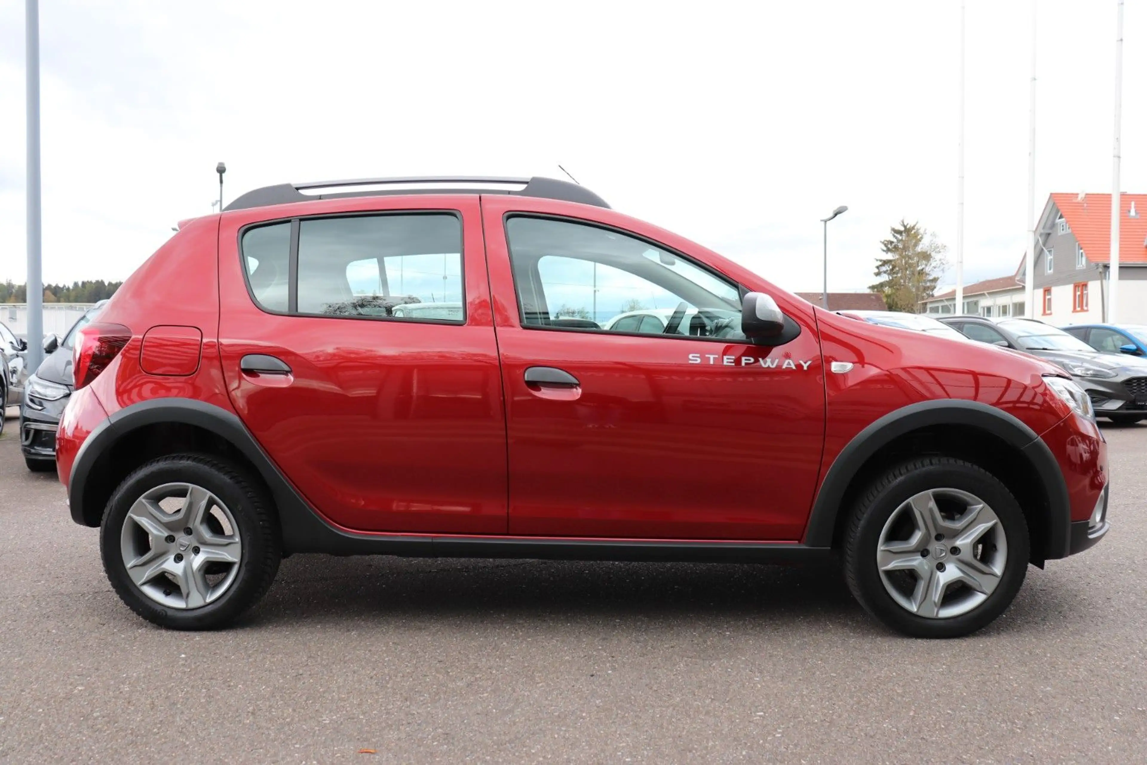Dacia Sandero II Stepway Prestige, Navi, Komf-Paket — photo 6