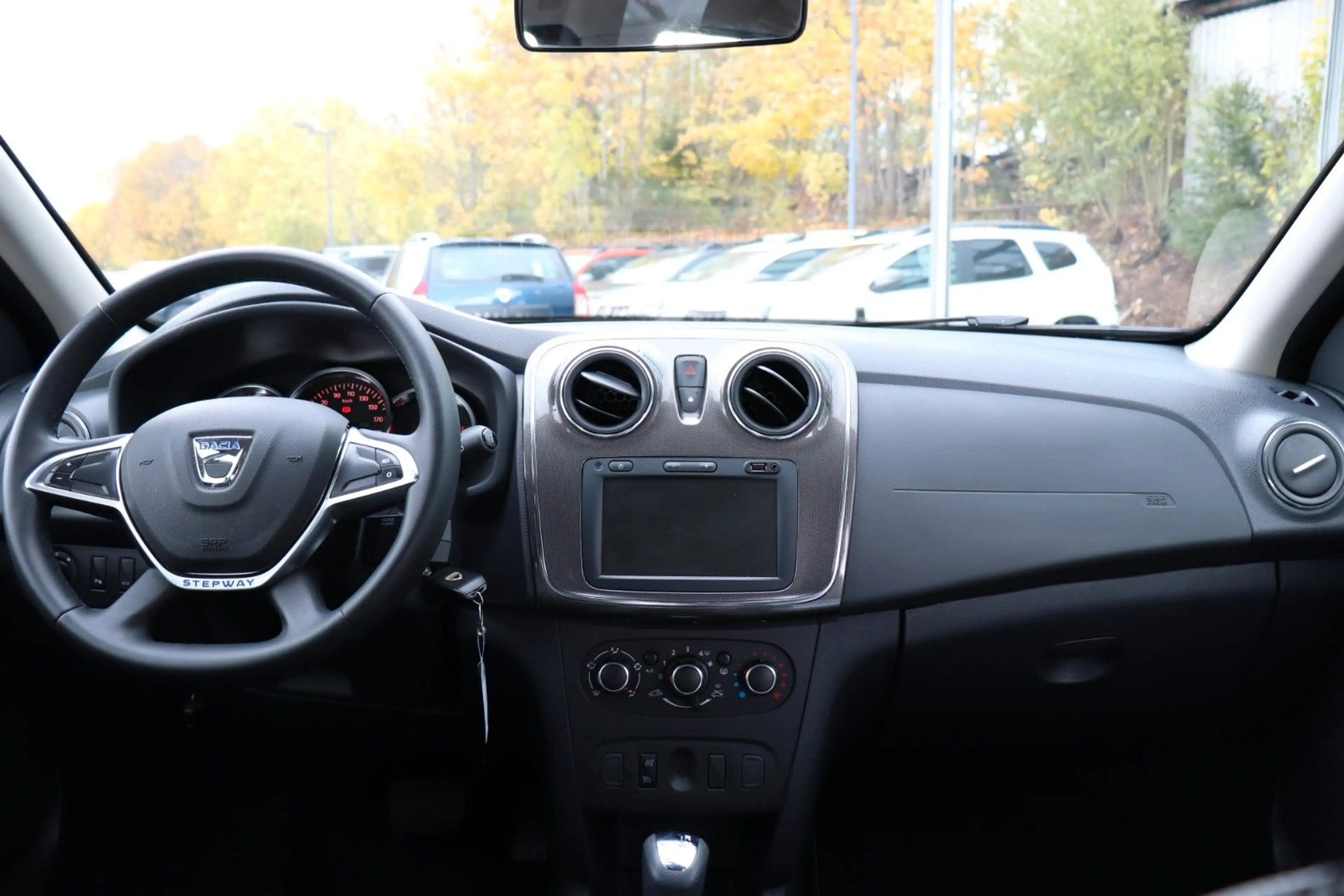 Dacia Sandero II Stepway Prestige, Navi, Komf-Paket — photo 15