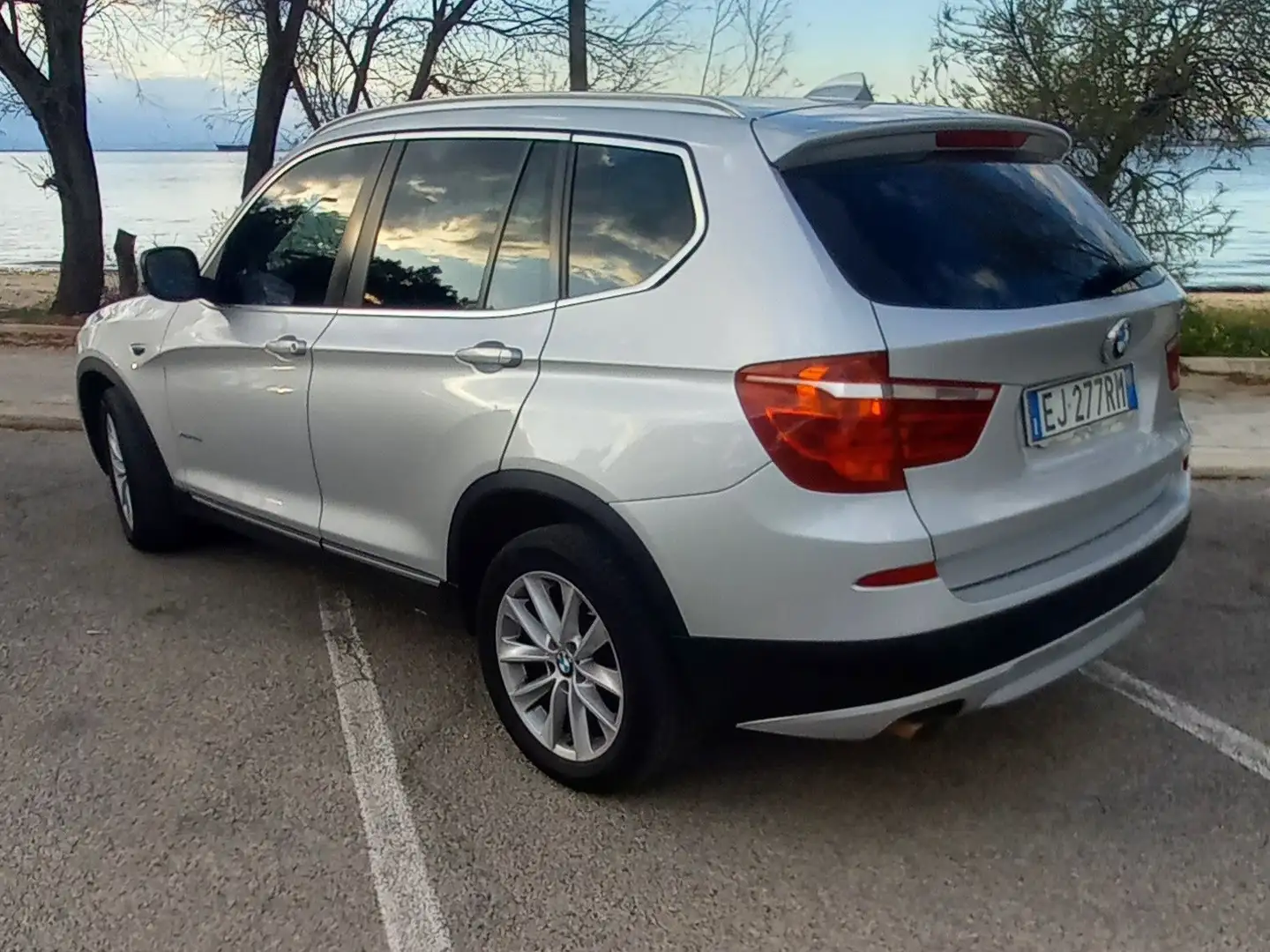 BMW x3 futura siva - 2