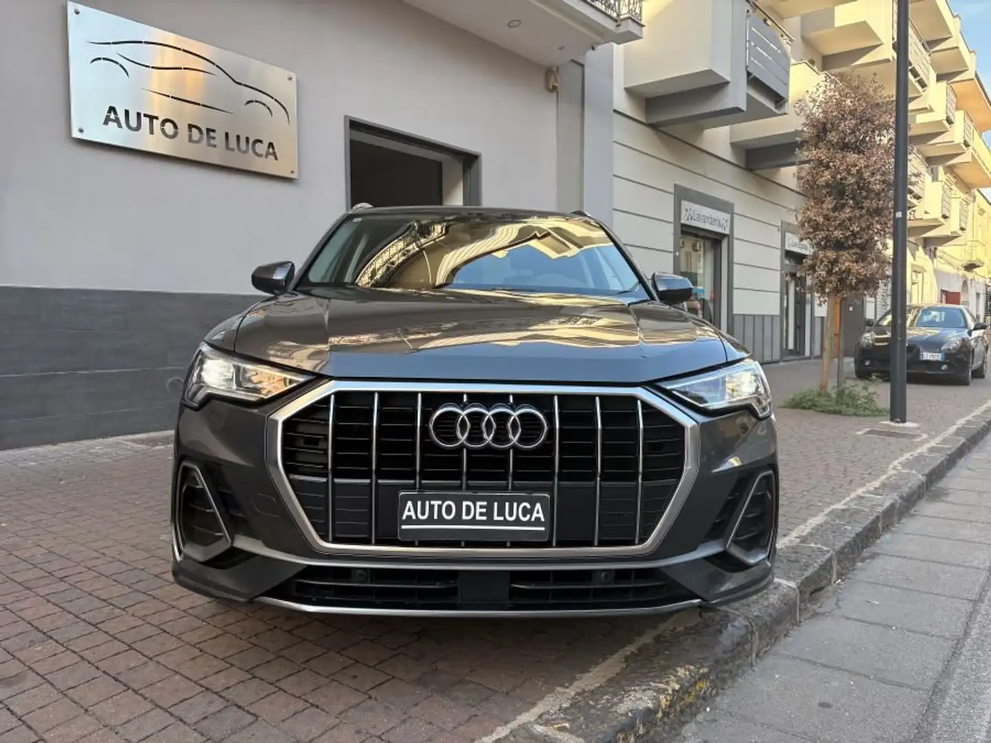Audi Q3 AUDI Q3 2.0 TDI 150 STRONIC SLINE CERTIFICATA NUOV Grigio - 2