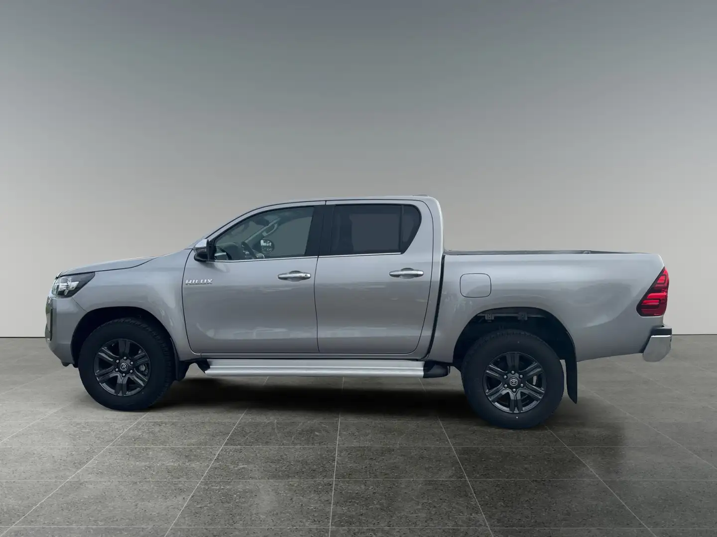 Toyota Hilux 2,4 l AT Double Cab Active Silber - 2