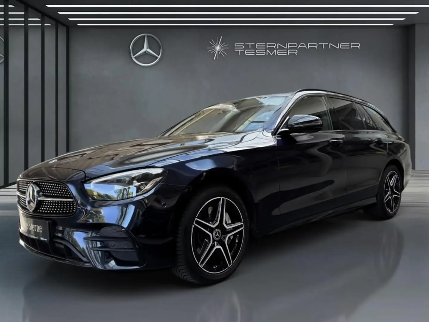 Mercedes-Benz E 300 de 4M T AMG+NIGHT+PANO+KAMERA+DISTR.+AHK Blau - 2