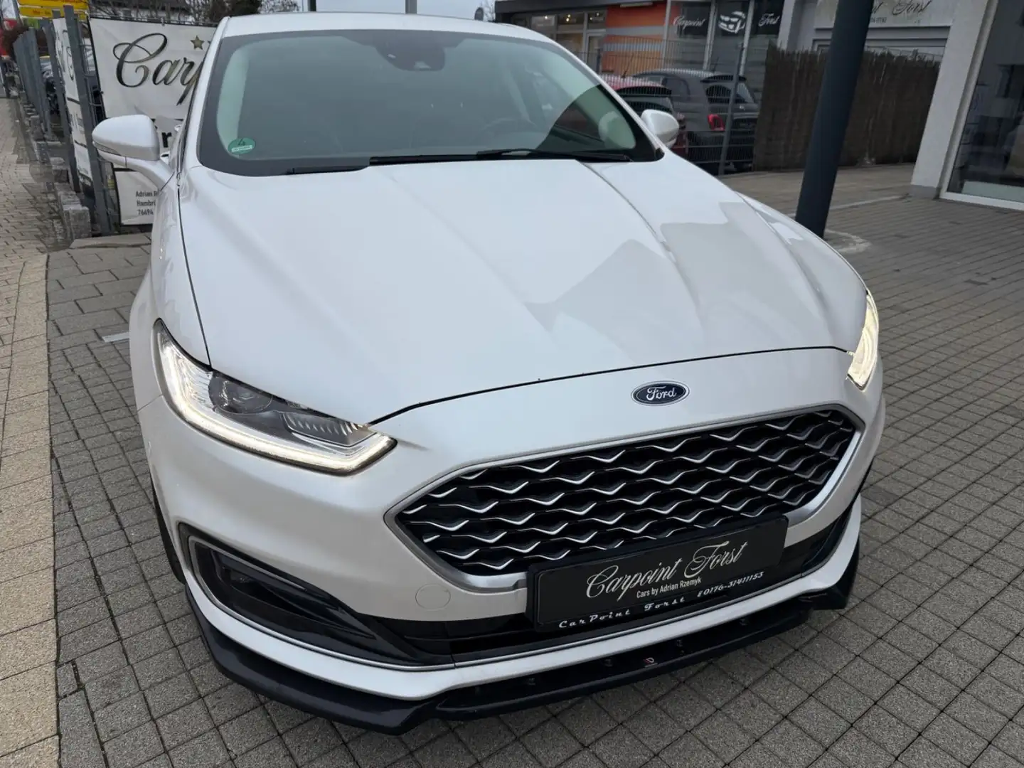Ford Mondeo Lim. Vignale, 2.Hand,NAVI,KAMERA, TüV NEU Weiß - 2