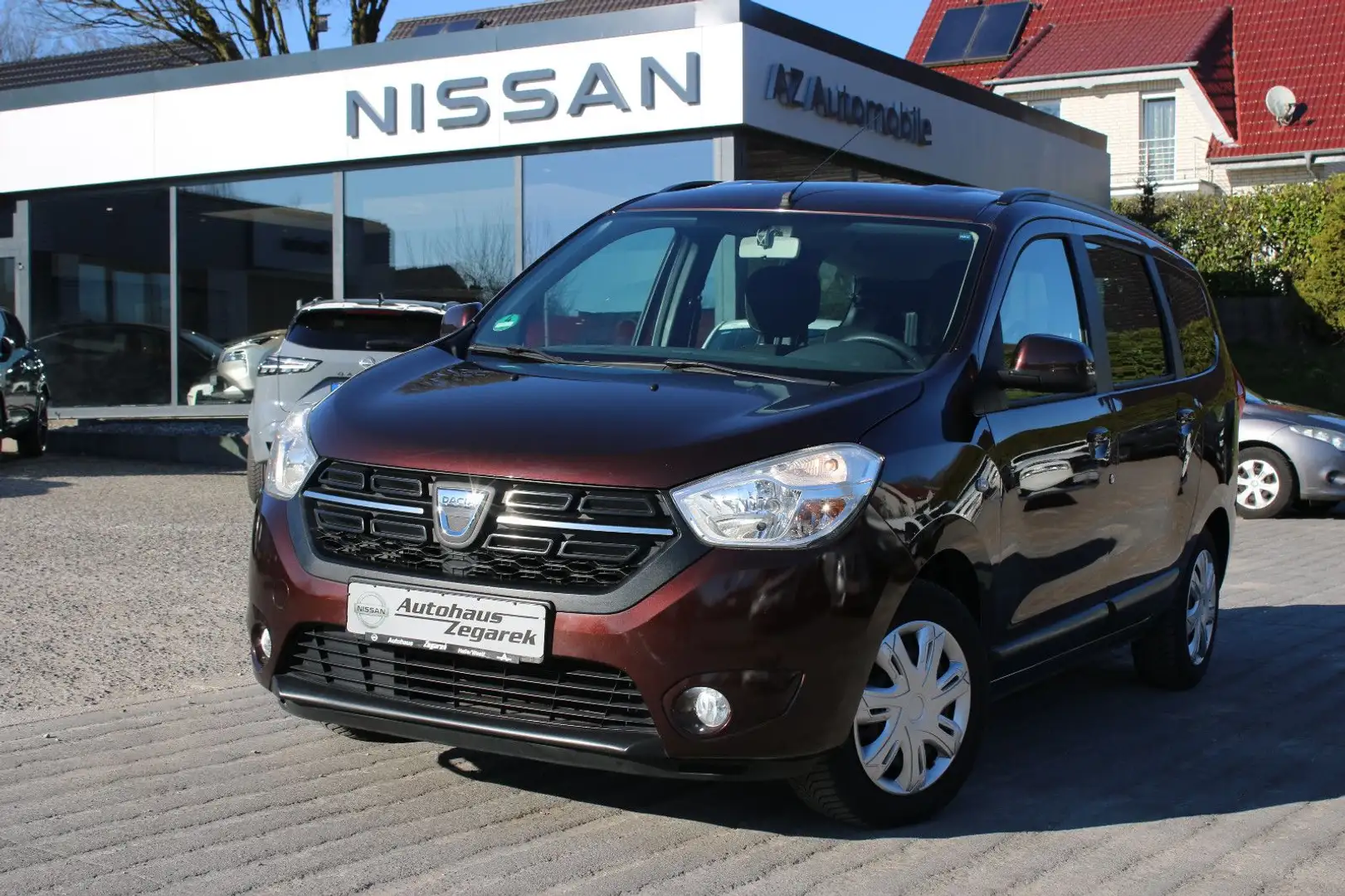 Dacia Lodgy Laureate  7-Sitzer Braun - 1
