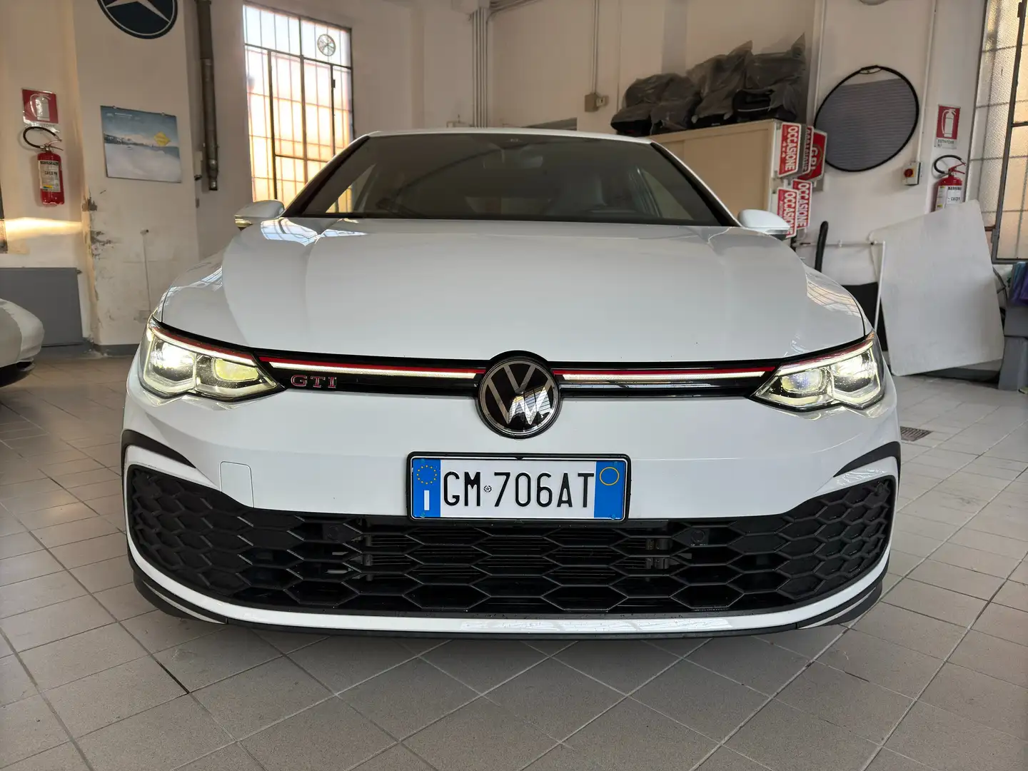 Volkswagen Golf GTI 2.0 PERFORMANCE 245 CV DSG Weiß - 2