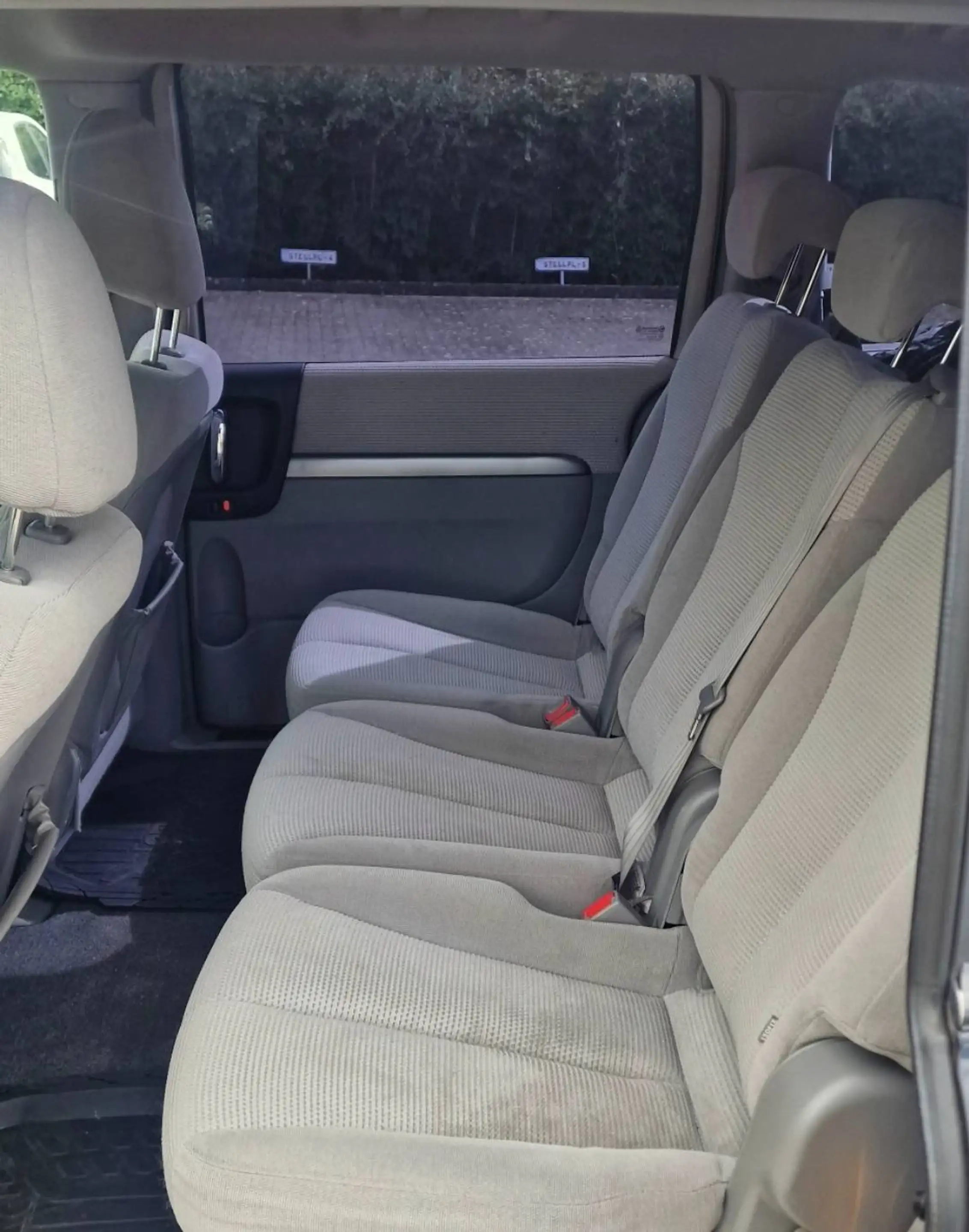 Kia Carnival 2.9 CRDi VGT EX — photo 8