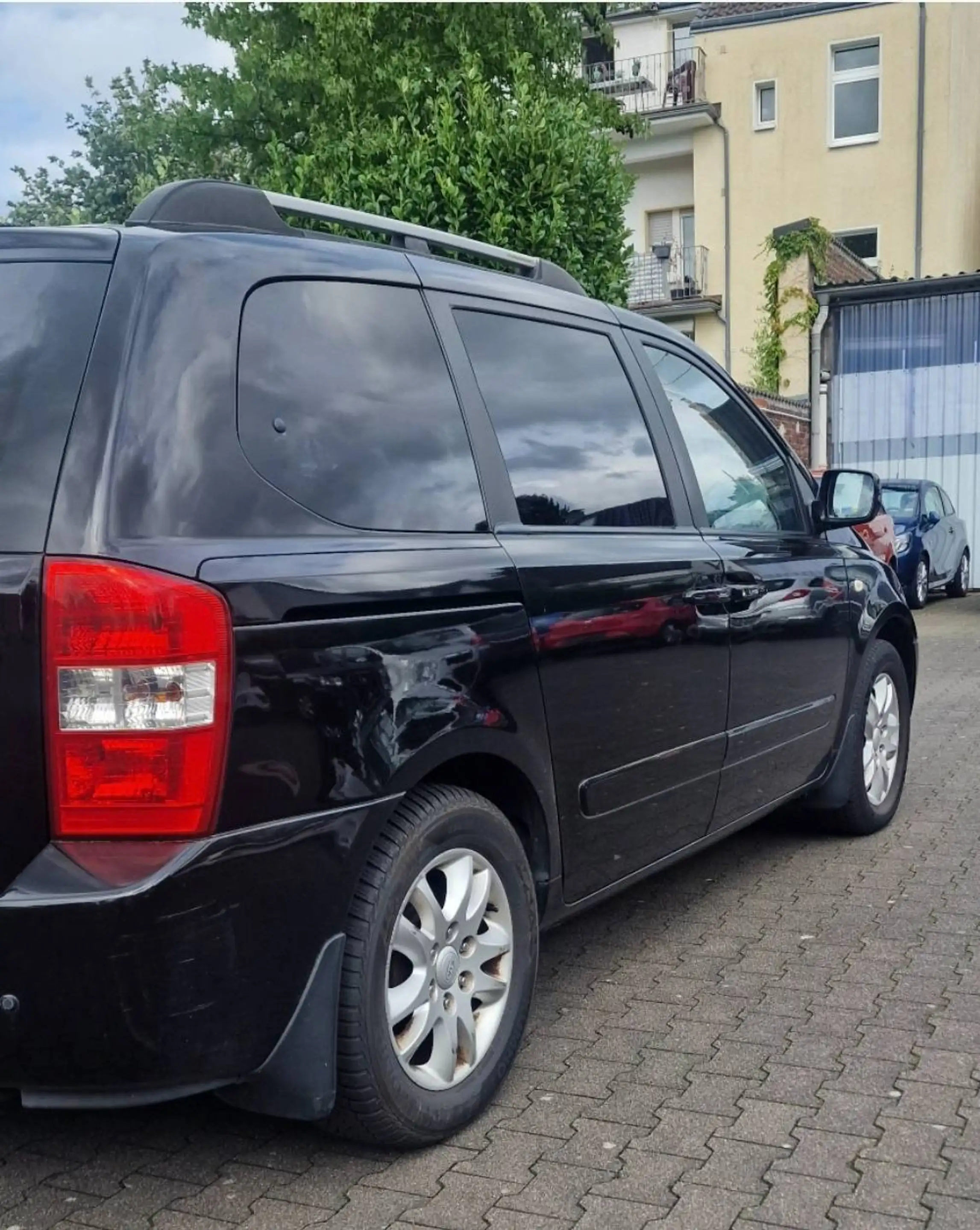 Kia Carnival 2.9 CRDi VGT EX — photo 5