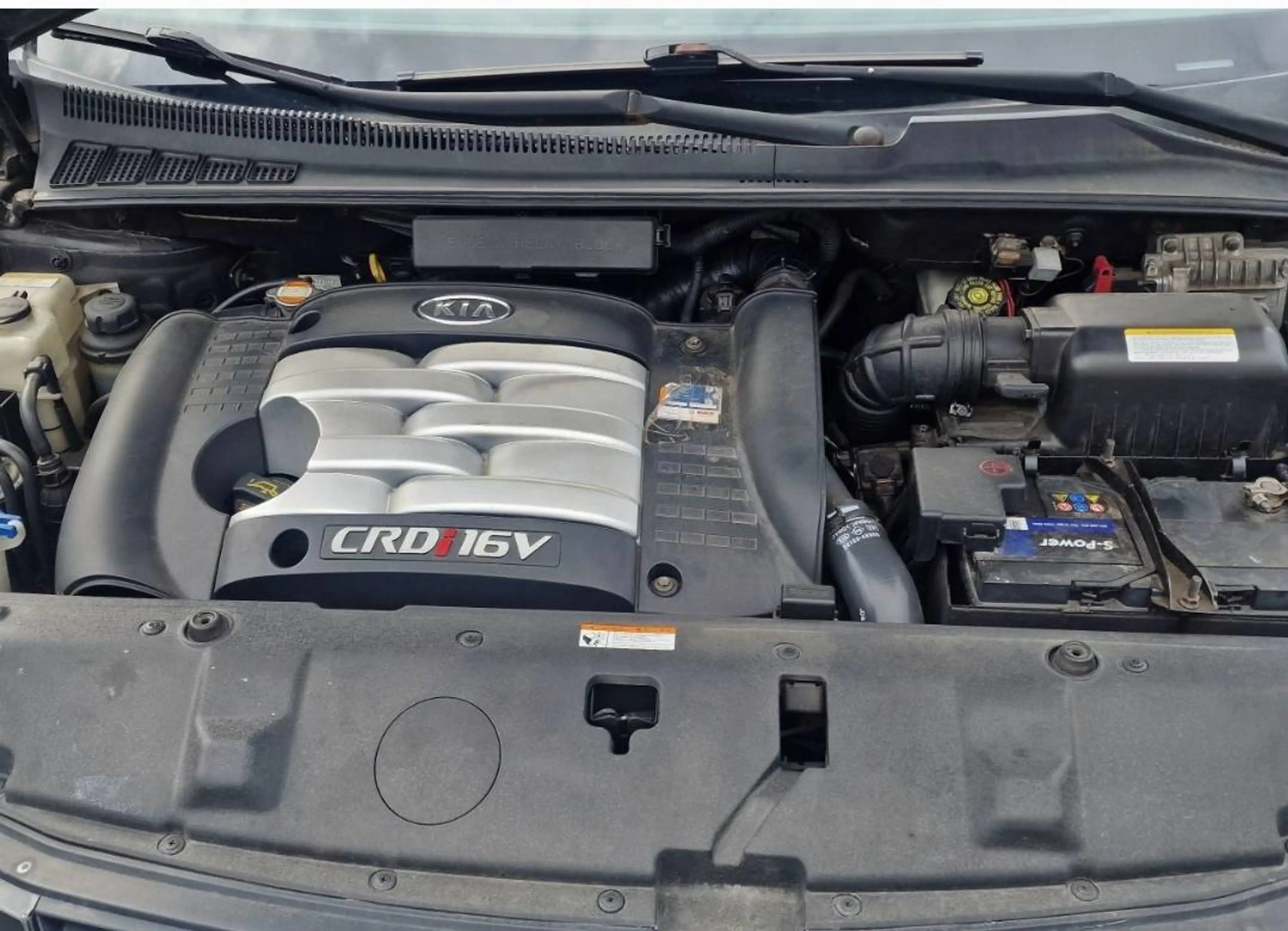 Kia Carnival 2.9 CRDi VGT EX — photo 15