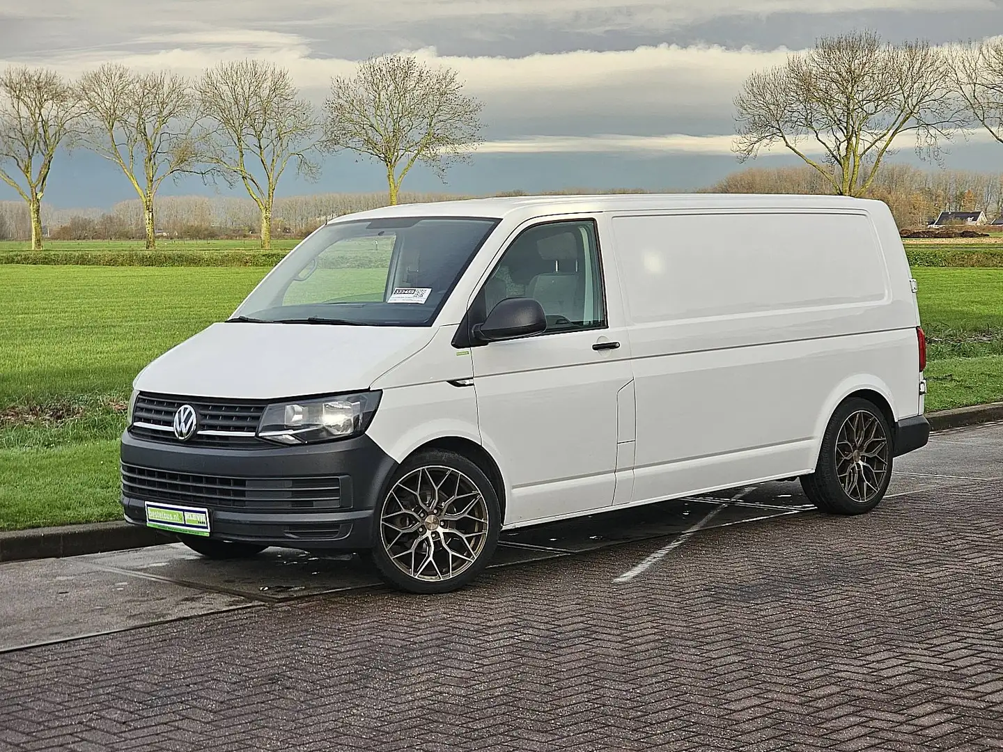 Volkswagen Transporter 2.0 TDI 102PK Airco L2 Expor Blanc - 2