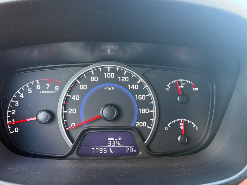 Hyundai i10 1.0i i-Motion Comfort — photo 10