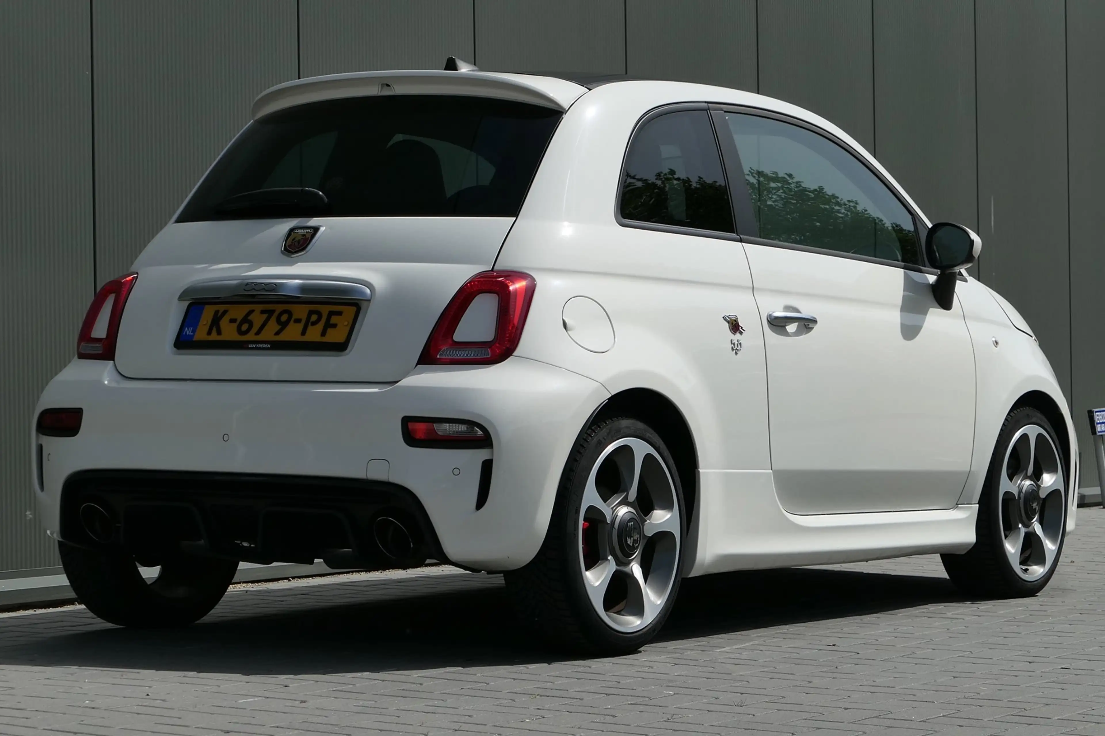 Abarth 595 1.4 T-Jet Leder Clima — photo 2
