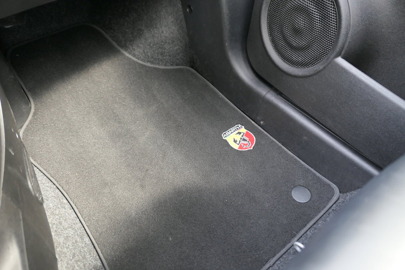 Abarth 595 1.4 T-Jet Leder Clima — photo 14