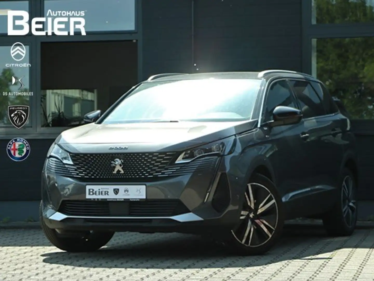 Peugeot 5008 2.0 BlueHDi 180 GT Navi/ Night Vision/ Focal Sound Grau - 1