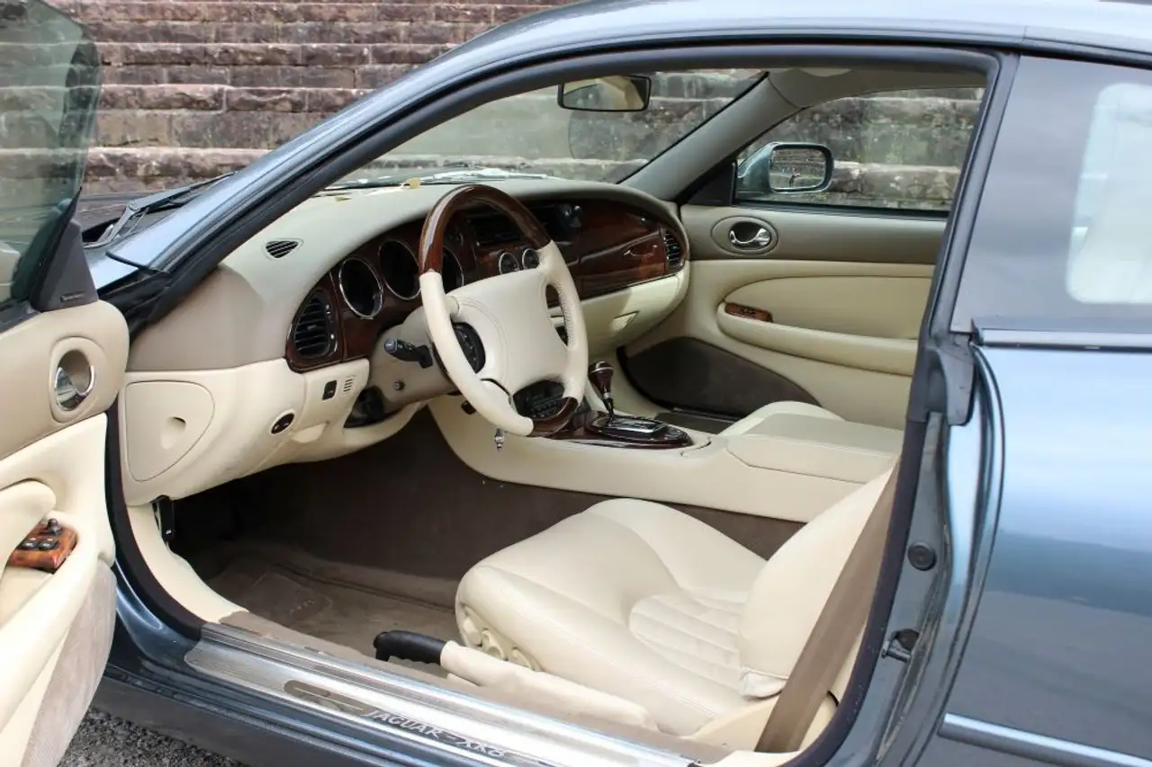 Jaguar XK 8 Coupe Top Zustand 3 Jahre Garantie, foto 7