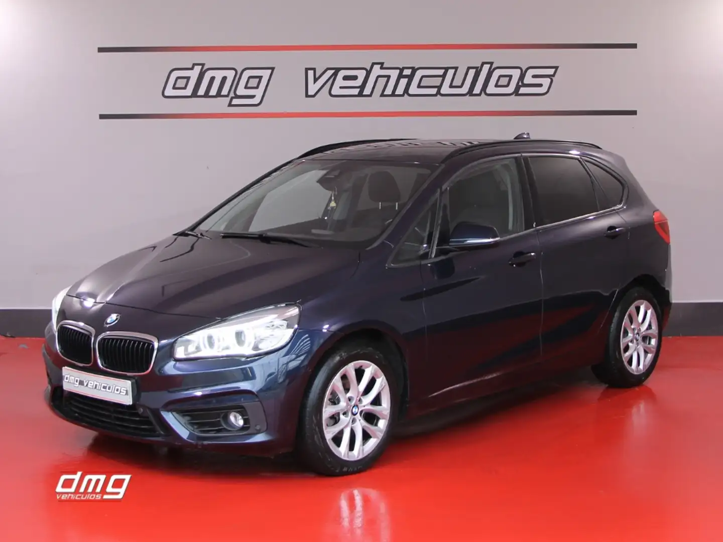BMW 218 218dA Active Tourer Blau - 2