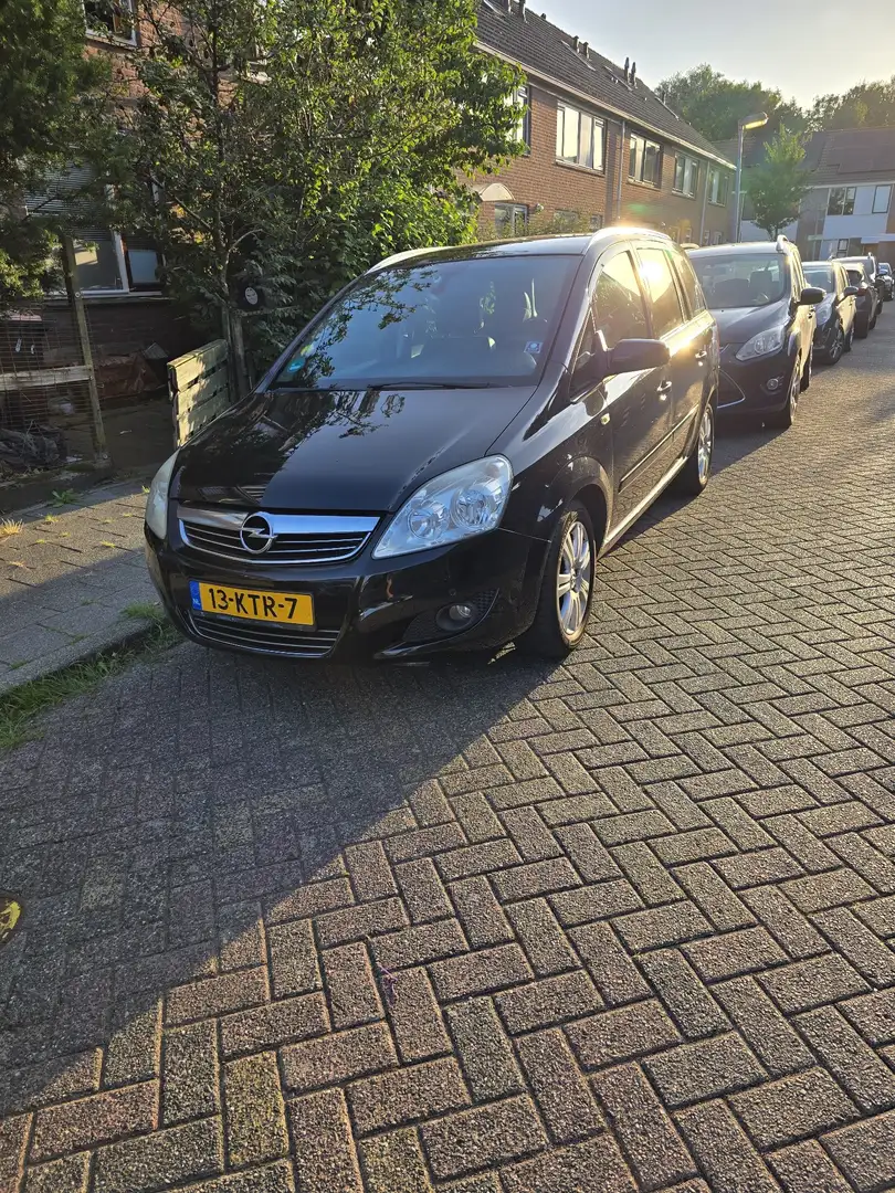 Opel Zafira 1.8 Cosmo Negru - 1