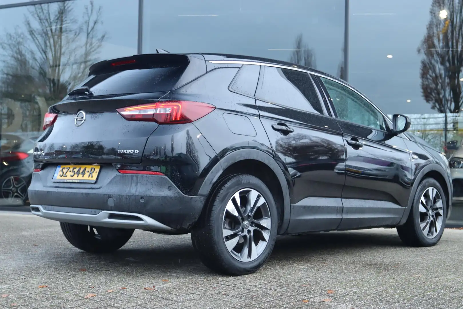 Opel Grandland X 1.6 CDTi BUSS. EXECUTIVE AUT. EURO6 | CARPLAY | LE Negro - 2