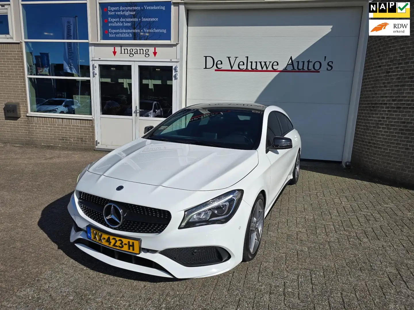Mercedes-Benz CLA 180 Shooting Brake Alcantara Trkhk Wit - 1
