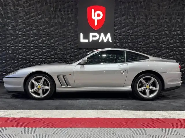 Ferrari 575 view 6