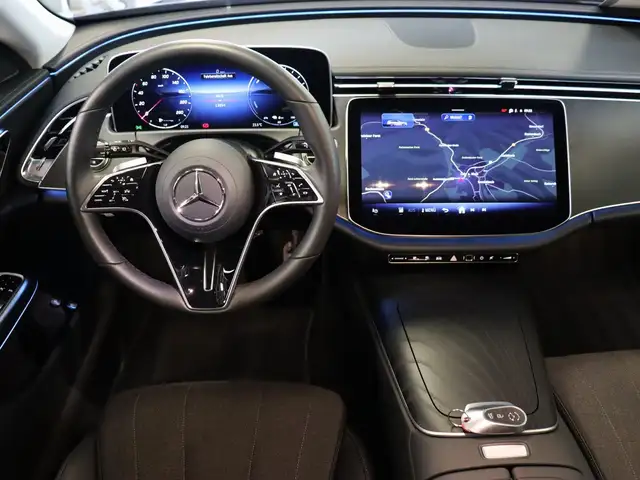 Mercedes-Benz 300 view 15