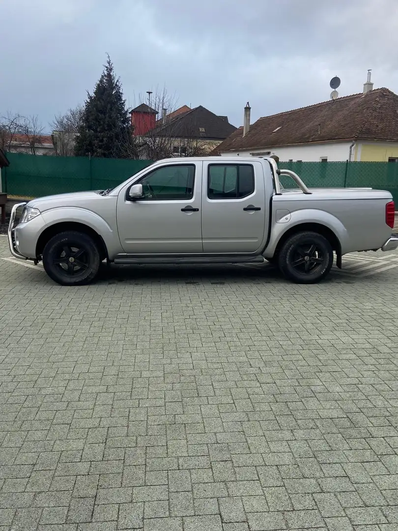 Nissan Navara - 1