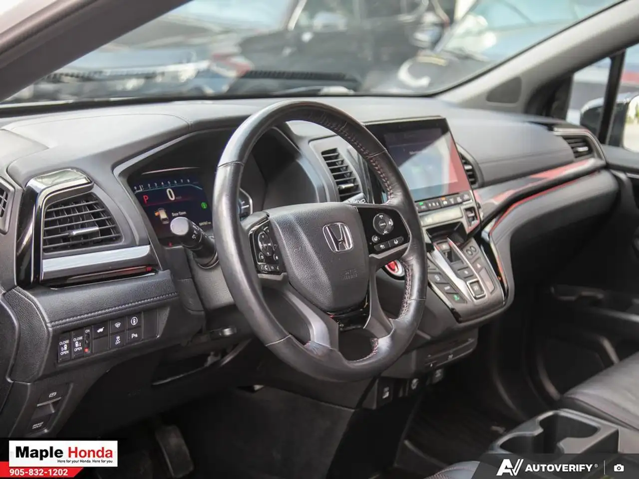 Honda Odyssey снимка Honda Odyssey