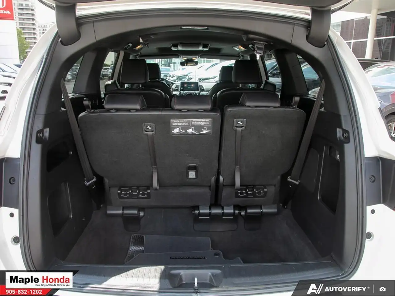 Honda Odyssey снимка Honda Odyssey