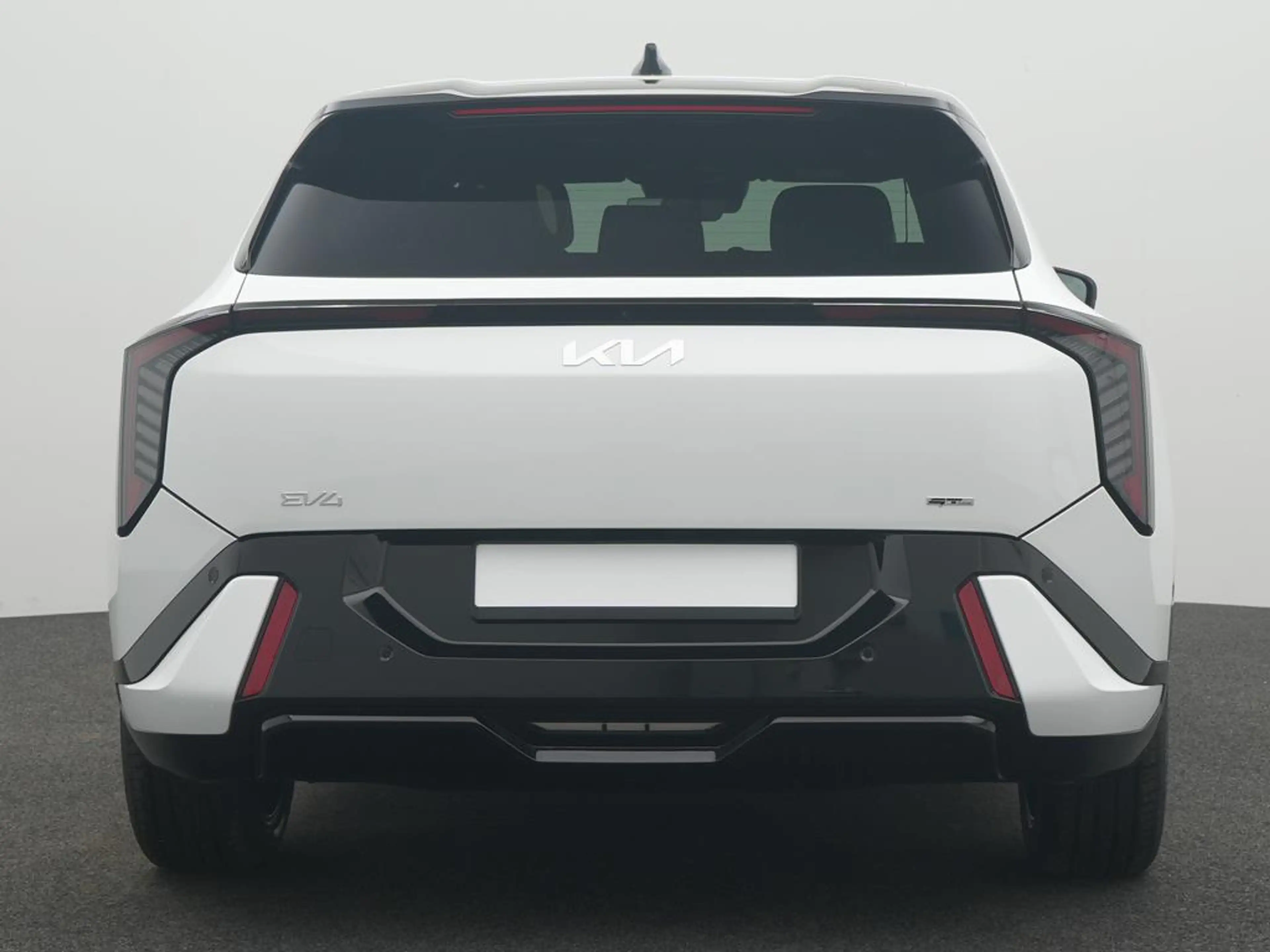 Kia EV4 81 FWD GTL DWP COM CON — photo 4