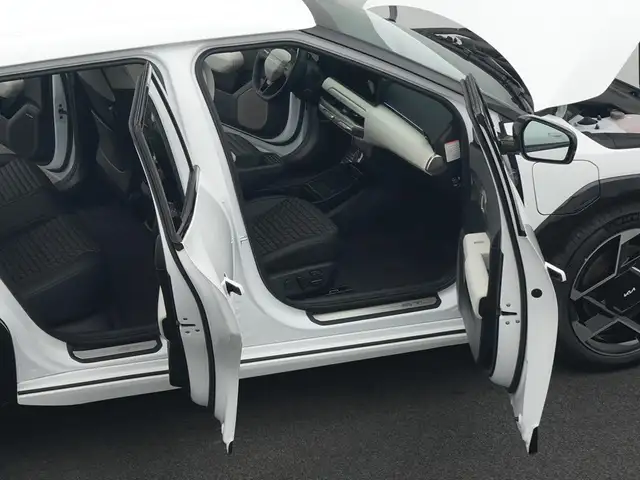 Kia Ev4 view 12
