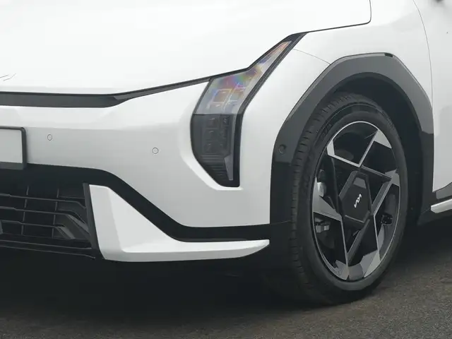 Kia Ev4 view 10