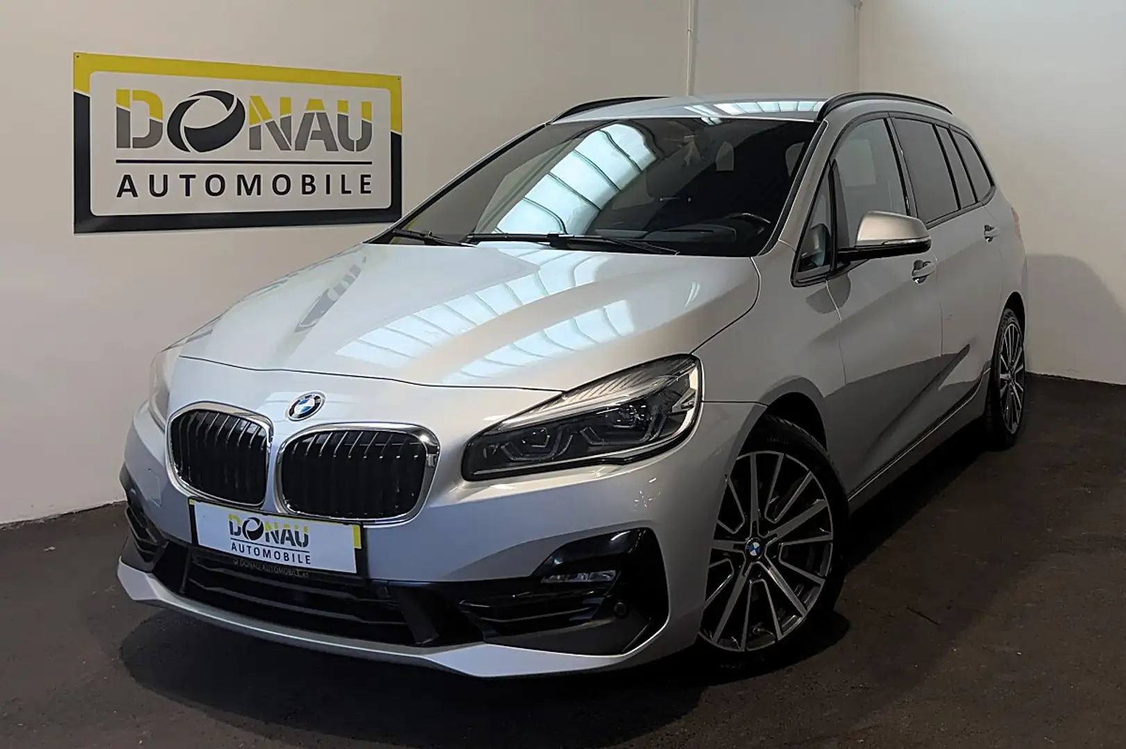 BMW 220 d xDrive Sport Line * AHK 1.600kg * Leder * ACC... Silber - 1