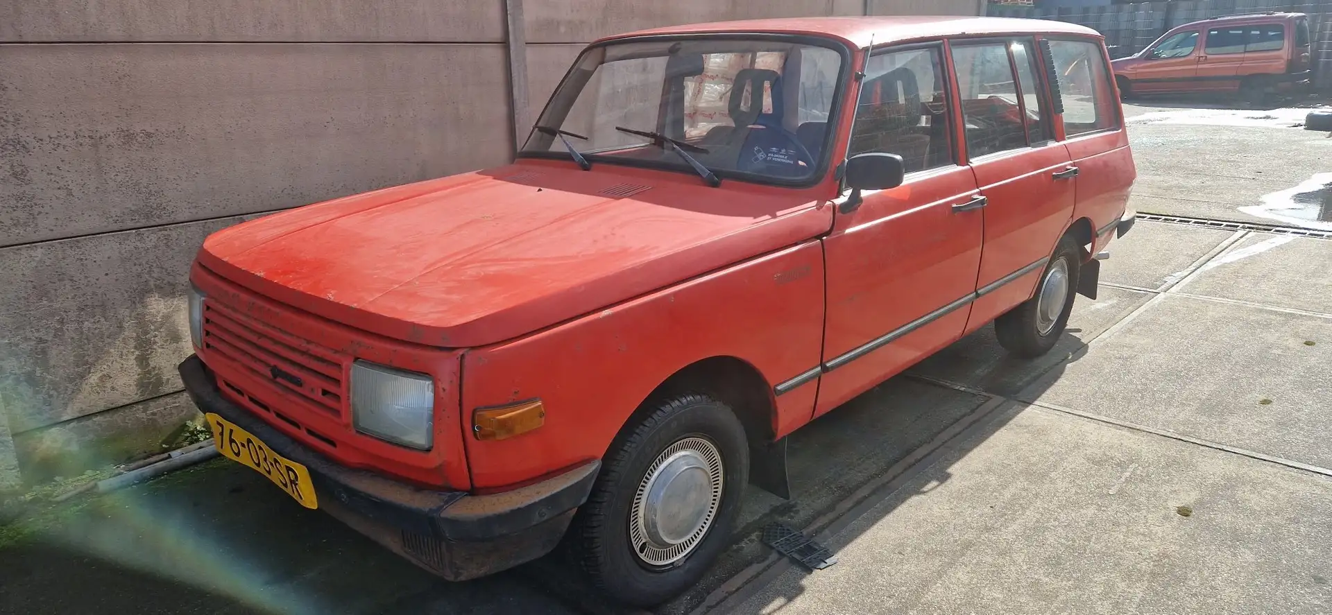 Wartburg 353 touring Rood - 1