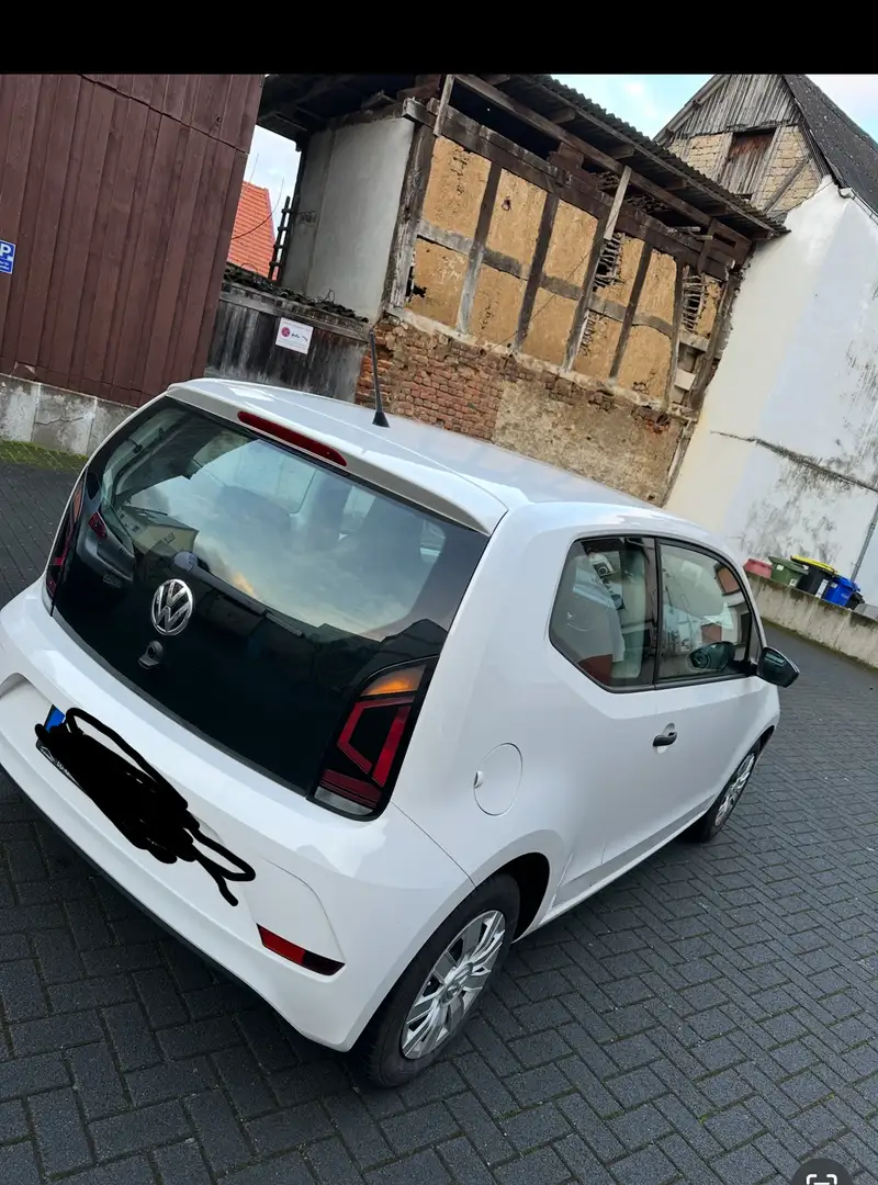 Volkswagen up! take - 2