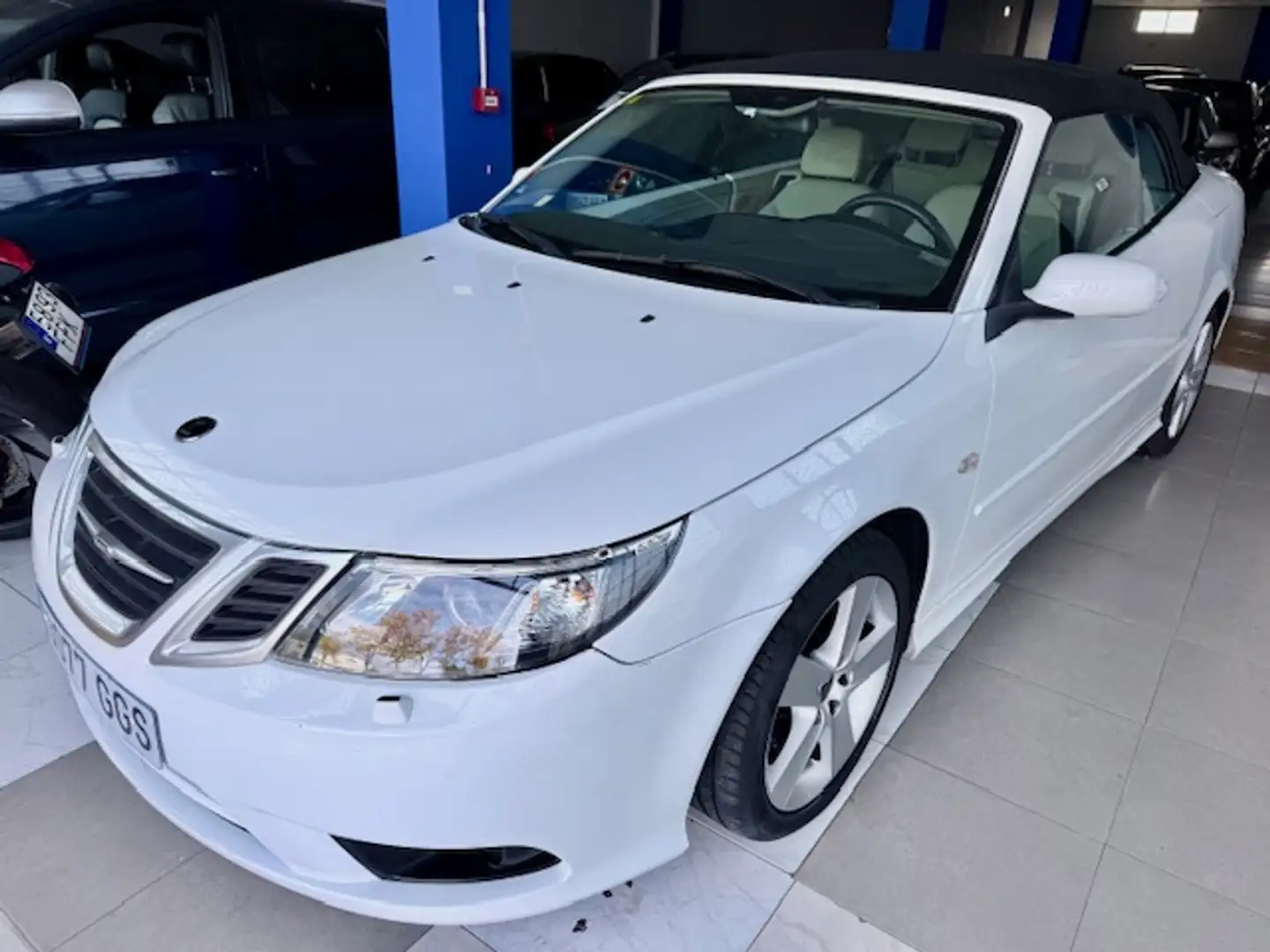 Saab 9-3 Cabrio 1.9TiD Vector A6 Weiß - 1