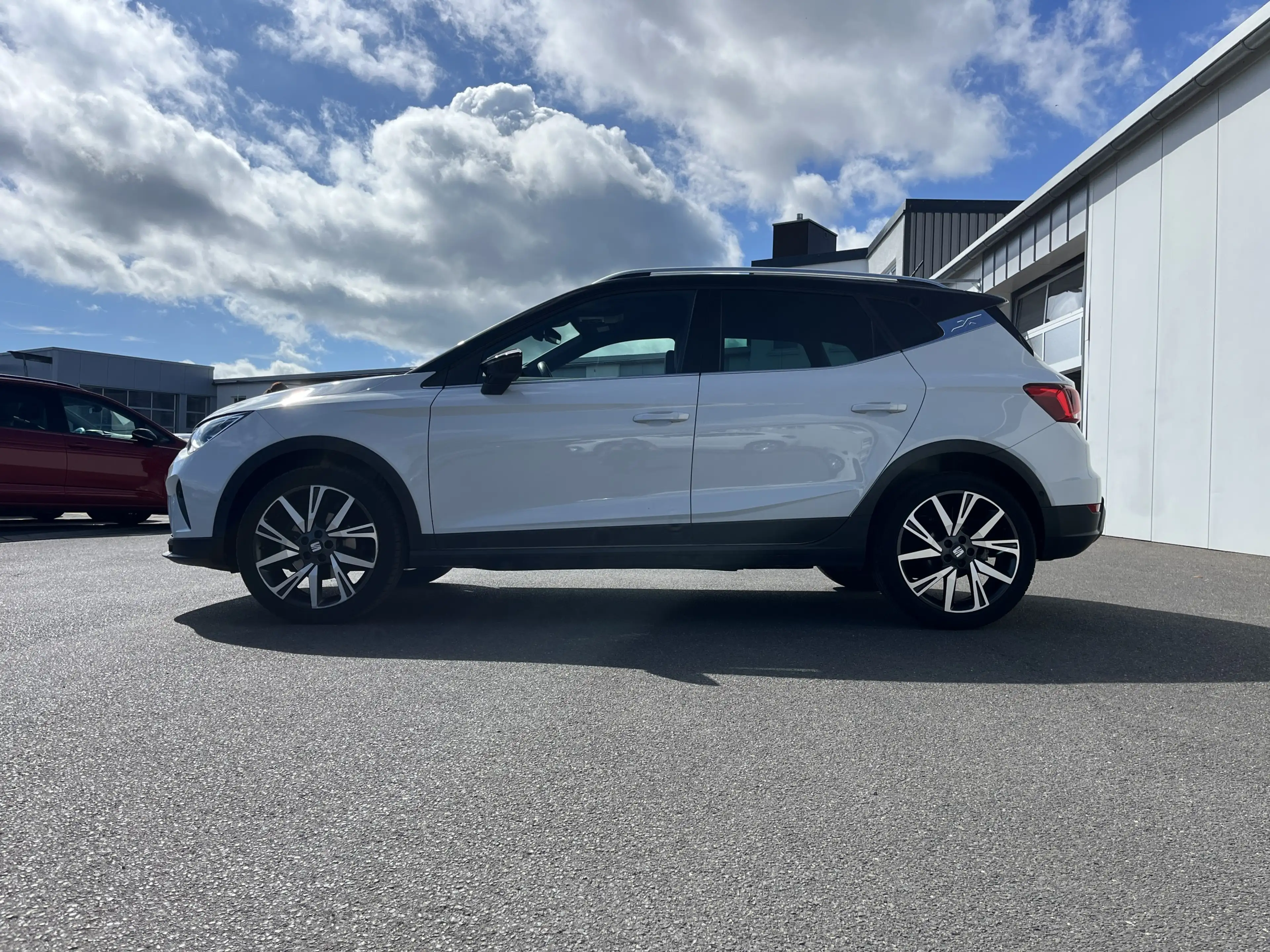 SEAT Arona 1.0 TSI DSG FR 119€ m.20% Anz. AHK Navi LED RFK — photo 2