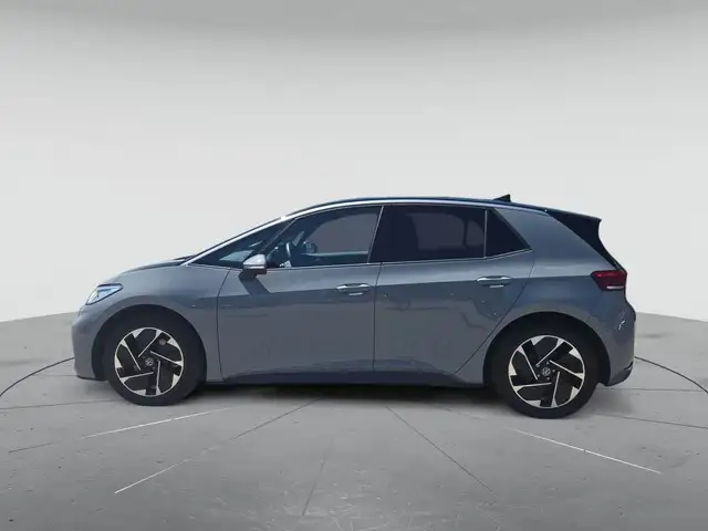 Volkswagen Id.3 view 6
