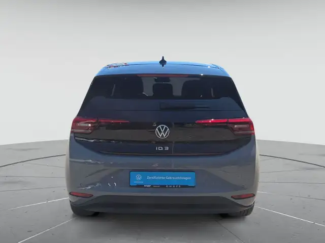 Volkswagen Id.3 view 7