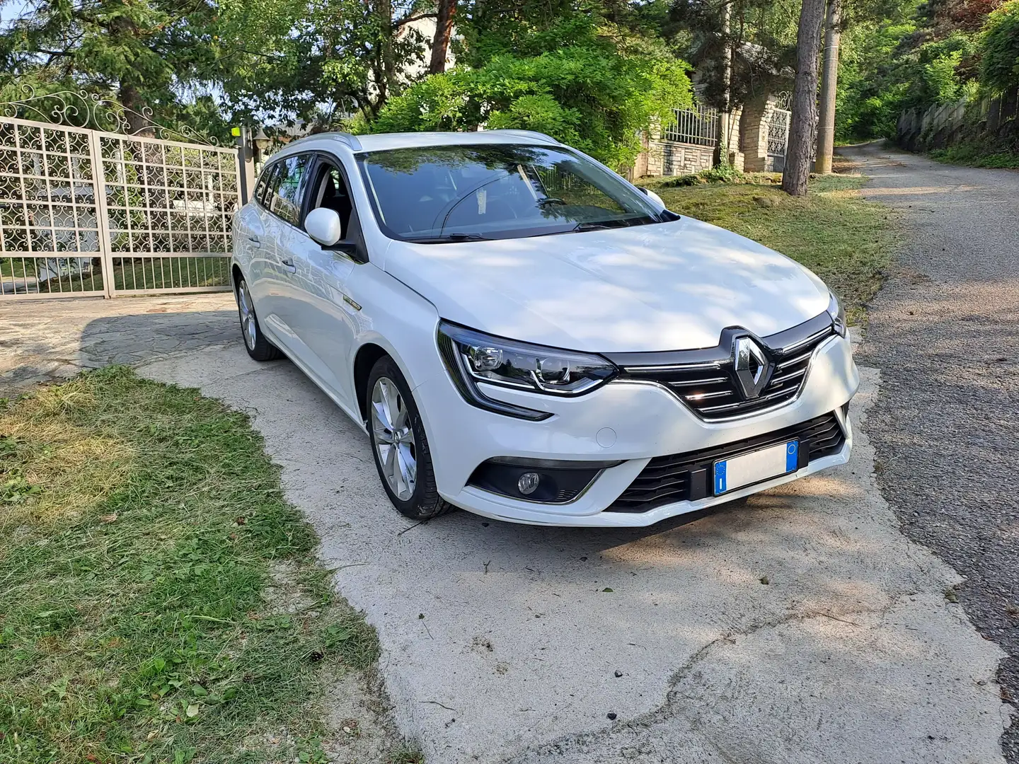 Renault Megane Megane Sporter 1.5 dci energy Intens 110cv Bianco - 1