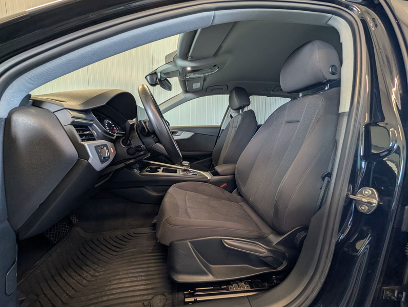 Audi A4 35 2.0 TFSI Avant NAV SHZ PDC GJR EHK LED — photo 9