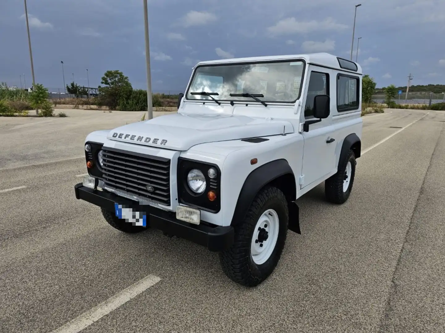 Land Rover Defender 90 2.2 TD4 Station Wagon N1 Bianco - 1