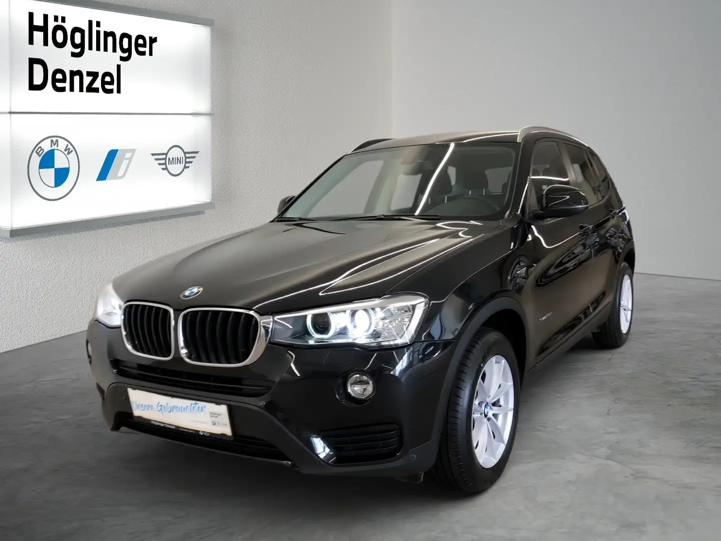 BMW X3 xDrive20d Schwarz - 1