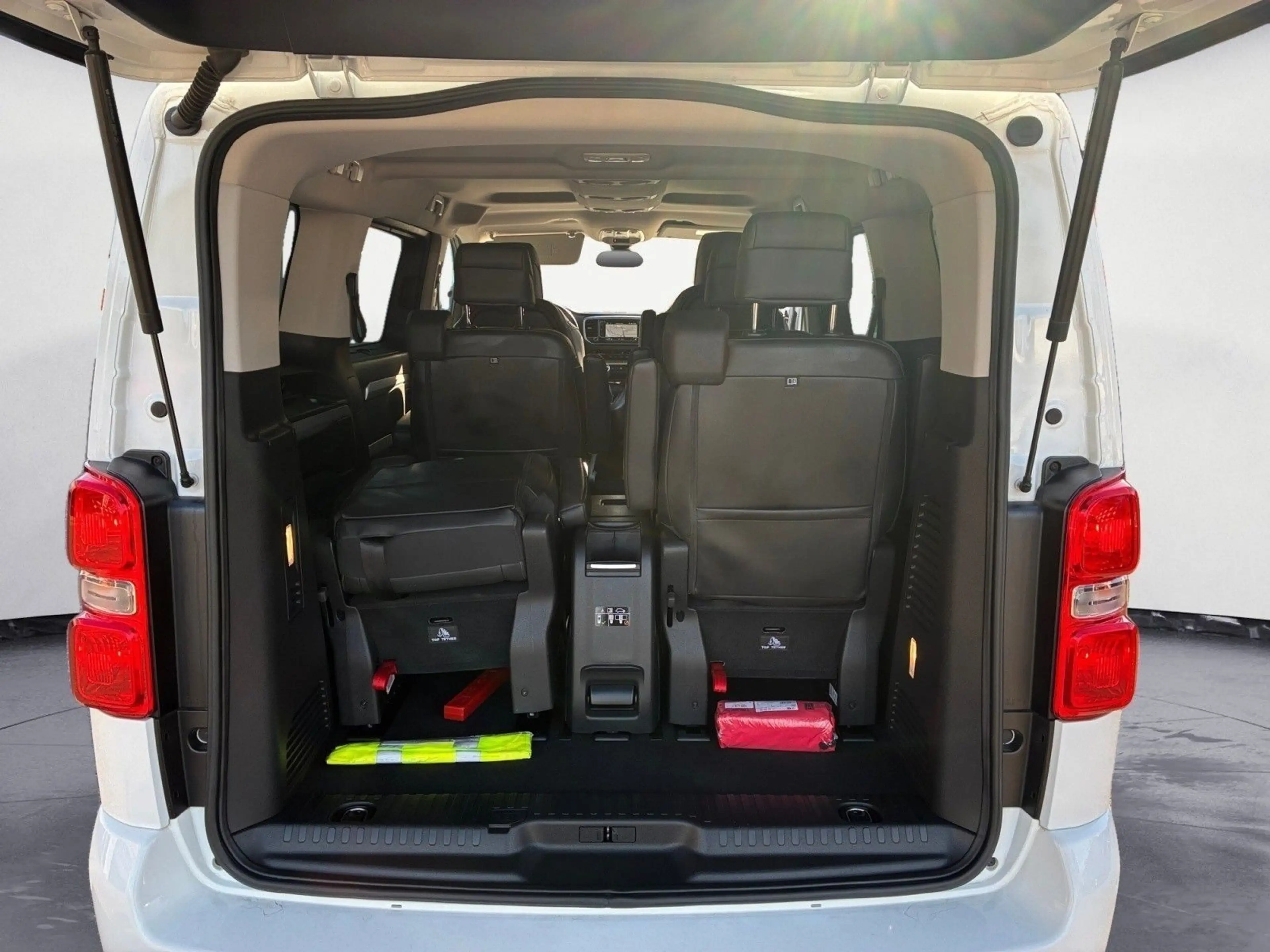 Opel Zafira PDC+KAMERA*XENON*SHZ*MASSAGESITZE — photo 14
