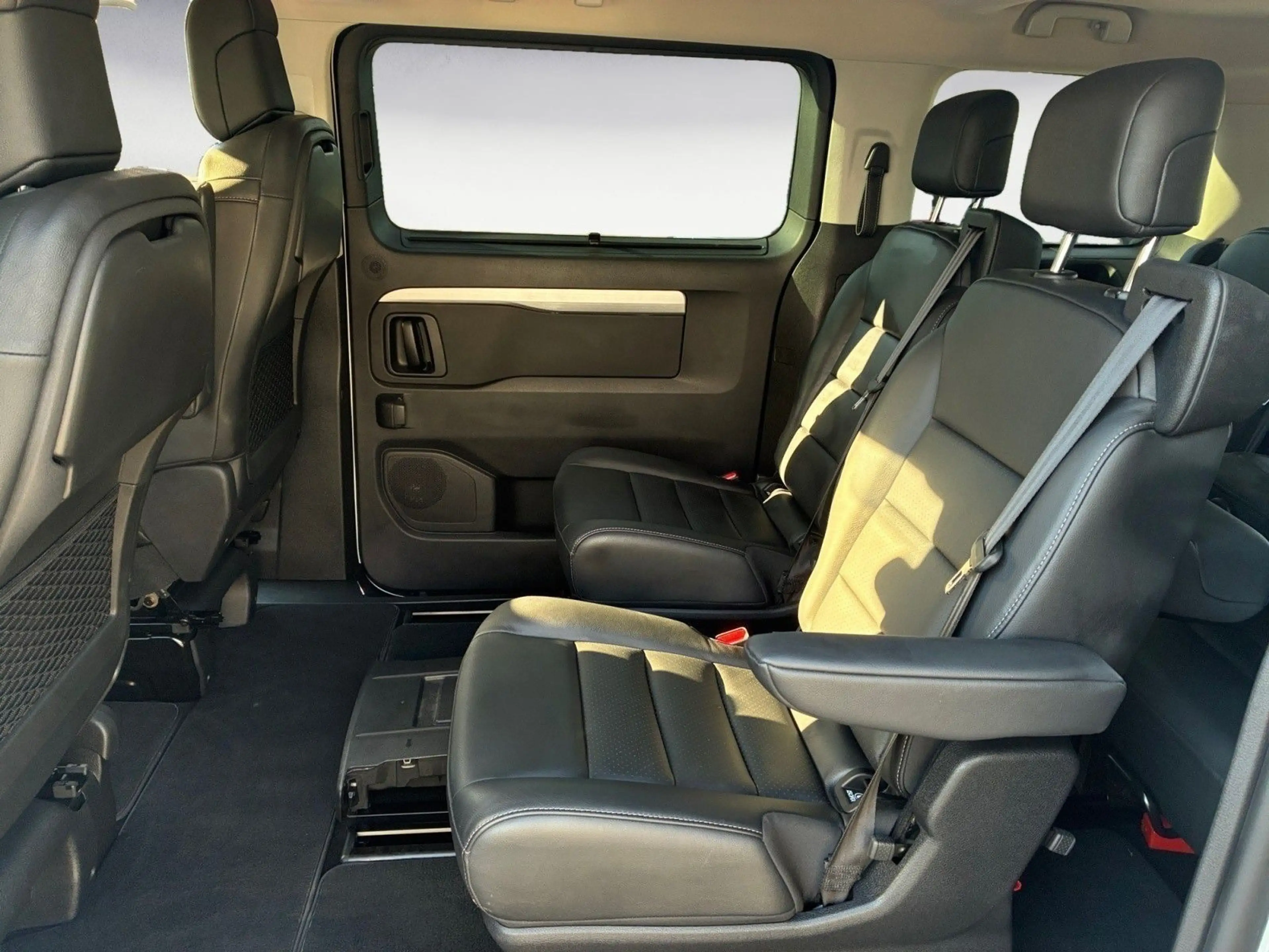 Opel Zafira PDC+KAMERA*XENON*SHZ*MASSAGESITZE — photo 13
