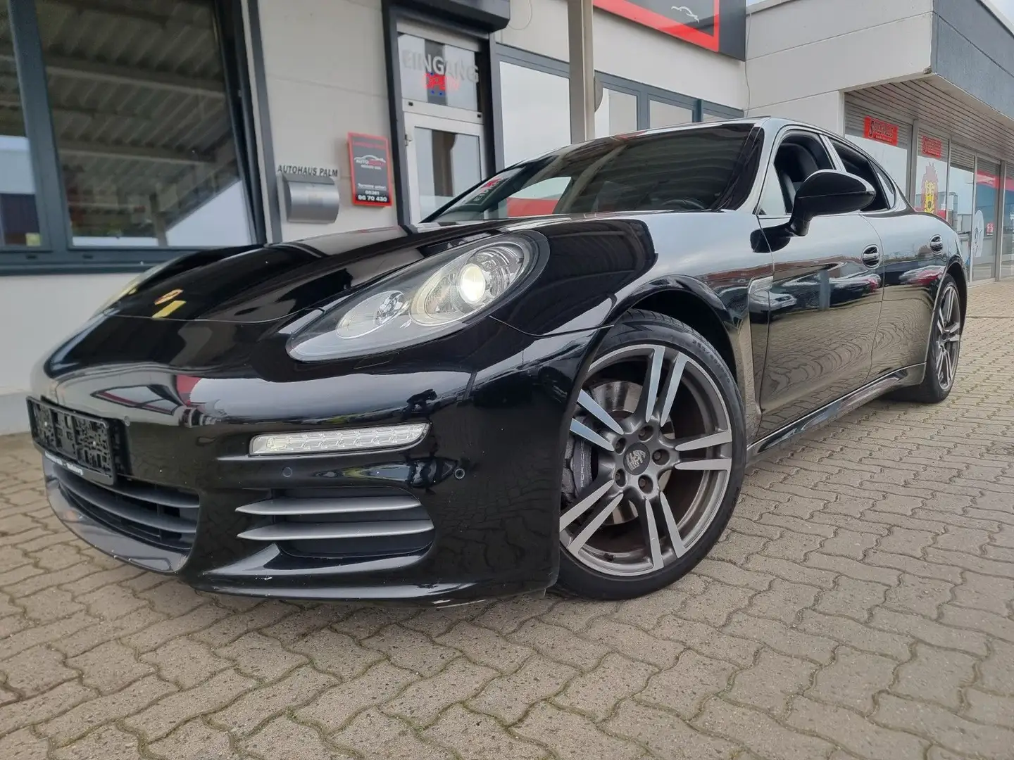 Porsche Panamera 4 S "Deutsches Fahrzeug/8x Bereift/HU N Schwarz - 1