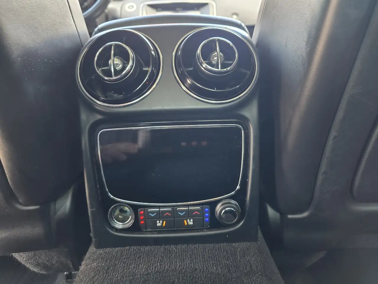 Jaguar XJ снимка Jaguar XJ