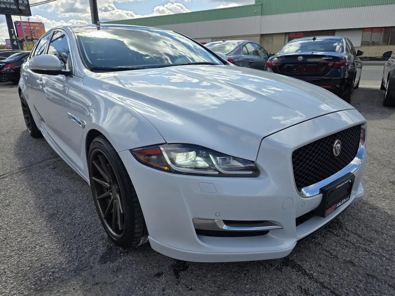 Jaguar XJ снимка Jaguar XJ
