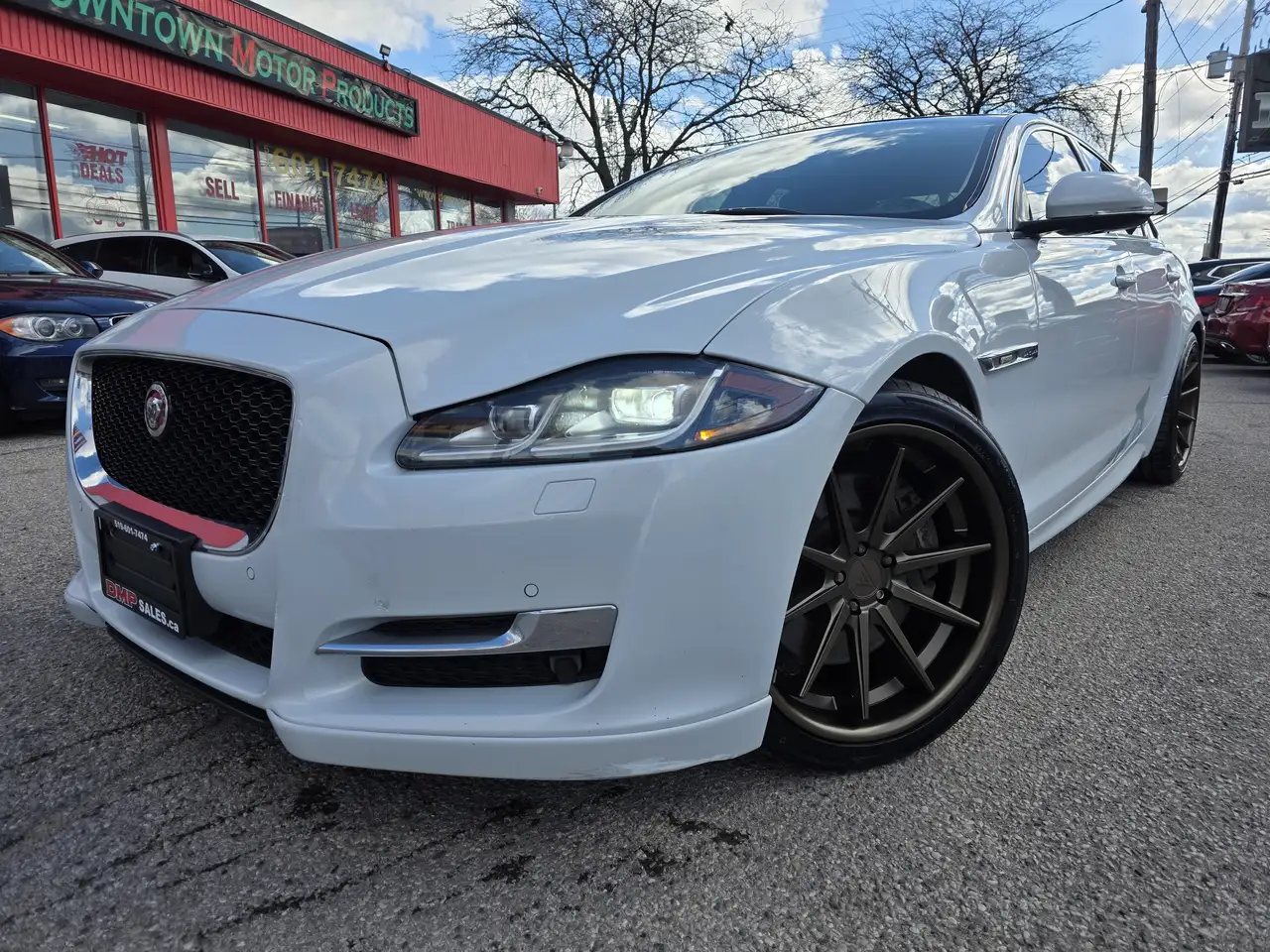 Jaguar XJ снимка Jaguar XJ
