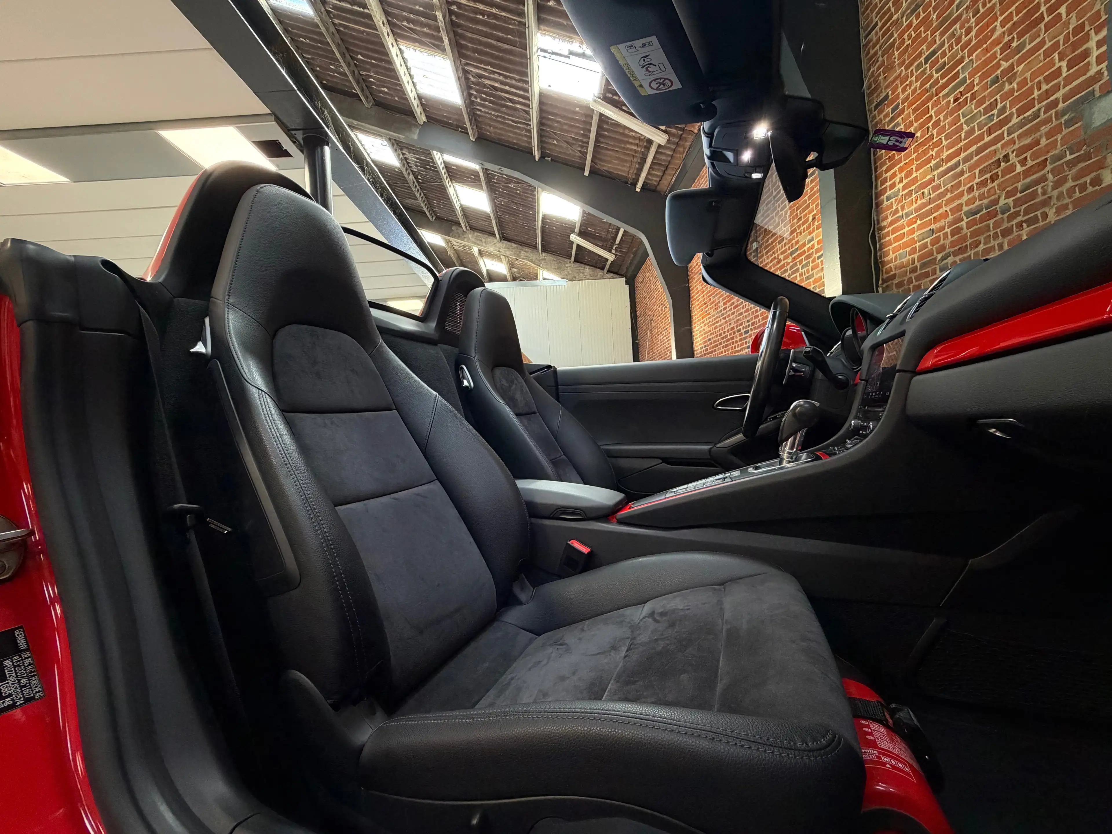 Porsche 718 Boxster 2.0 Turbo PDK *Service history Available* — photo 15
